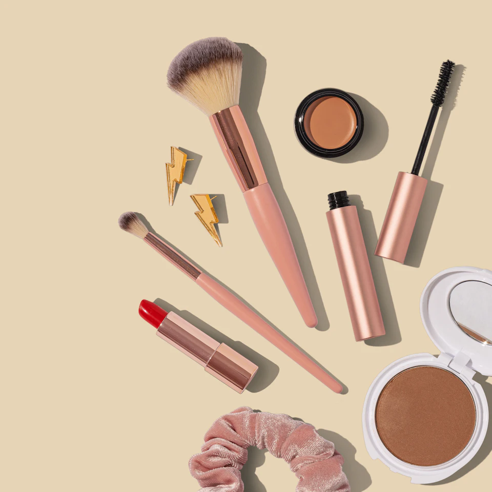 Pink and brown makeup brush set